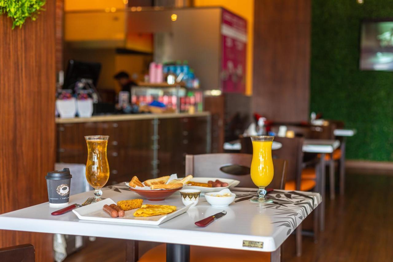 Auris Boutique Hotel Apartments, Al Barsha - At The Mall ドバイ エクステリア 写真